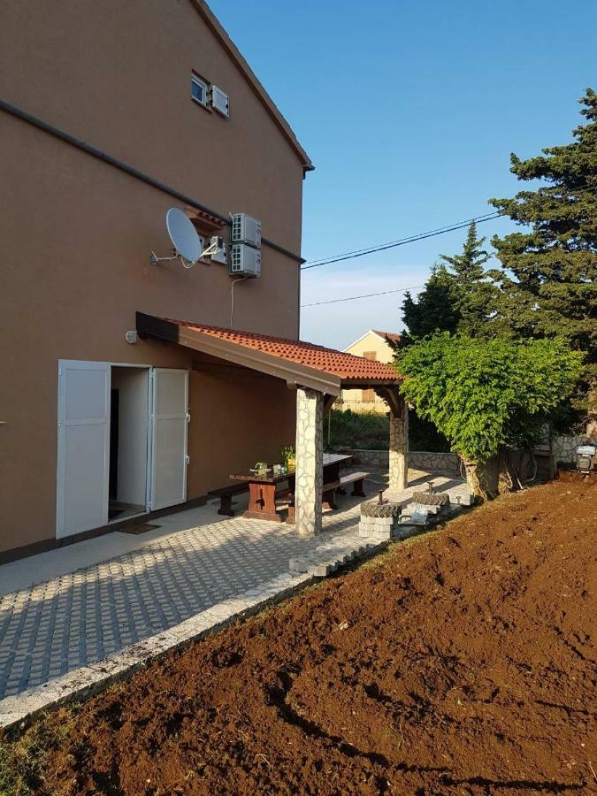 Njofra Banj Apartment Bagian luar foto